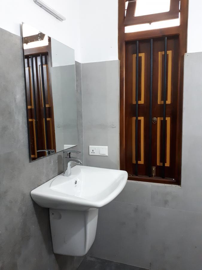 Villa Palm Breeze Polhena Kültér fotó
